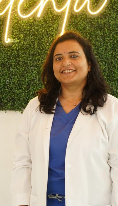 Dr Aarti Trakroo